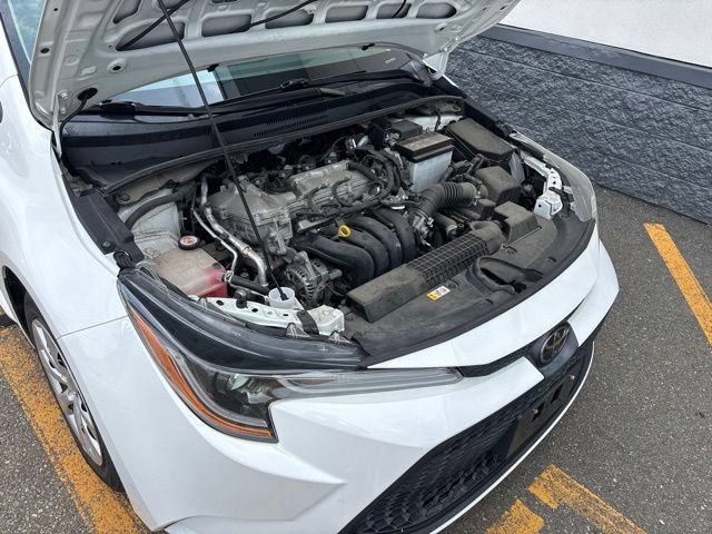 Used 2020 Super White Toyota LE image 18