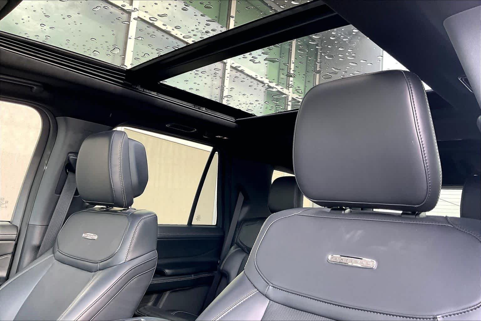 New 2026 Star White Metallic Tri-Coat Ford Platinum® image 16