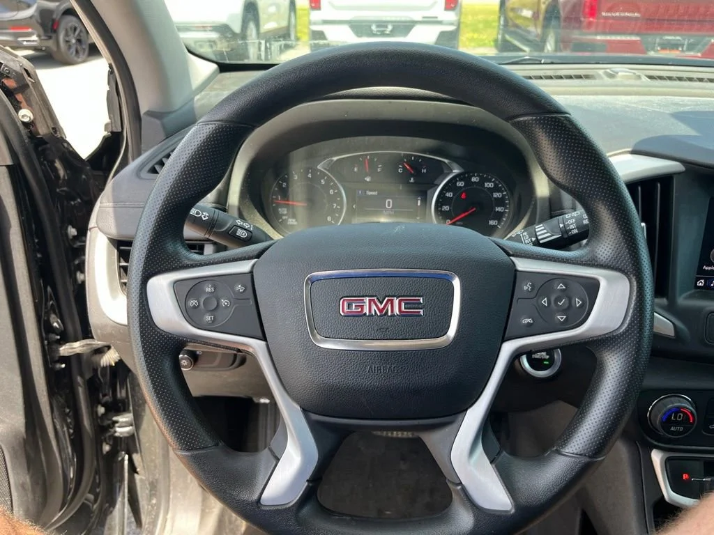 Used 2023 Ebony Twilight Metallic GMC SLE image 21