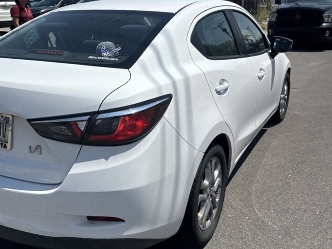 Used 2017 White Toyota Base image 2