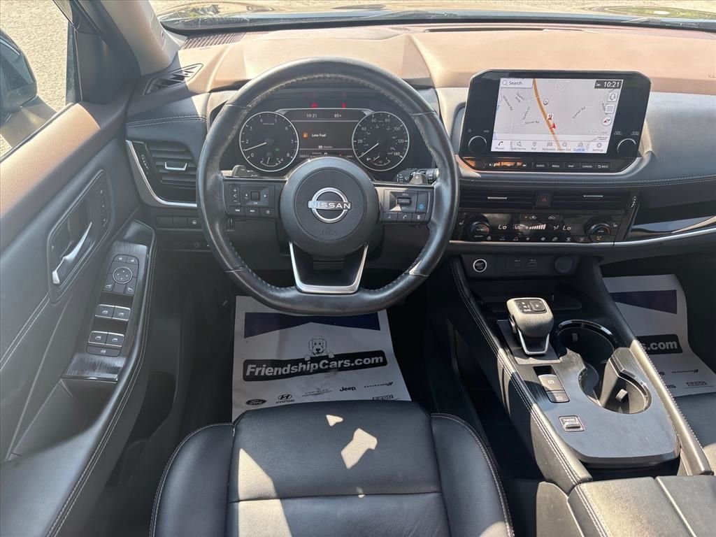 Used 2023 Black Nissan SL image 3
