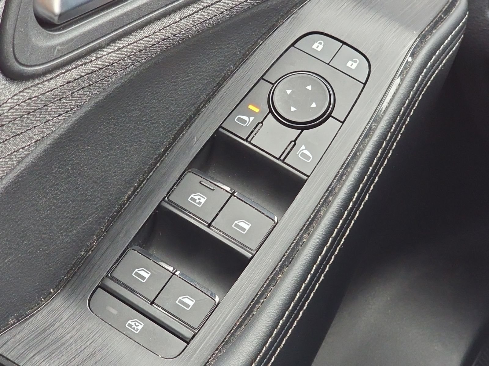 Used 2023 Gray Nissan SV image 24