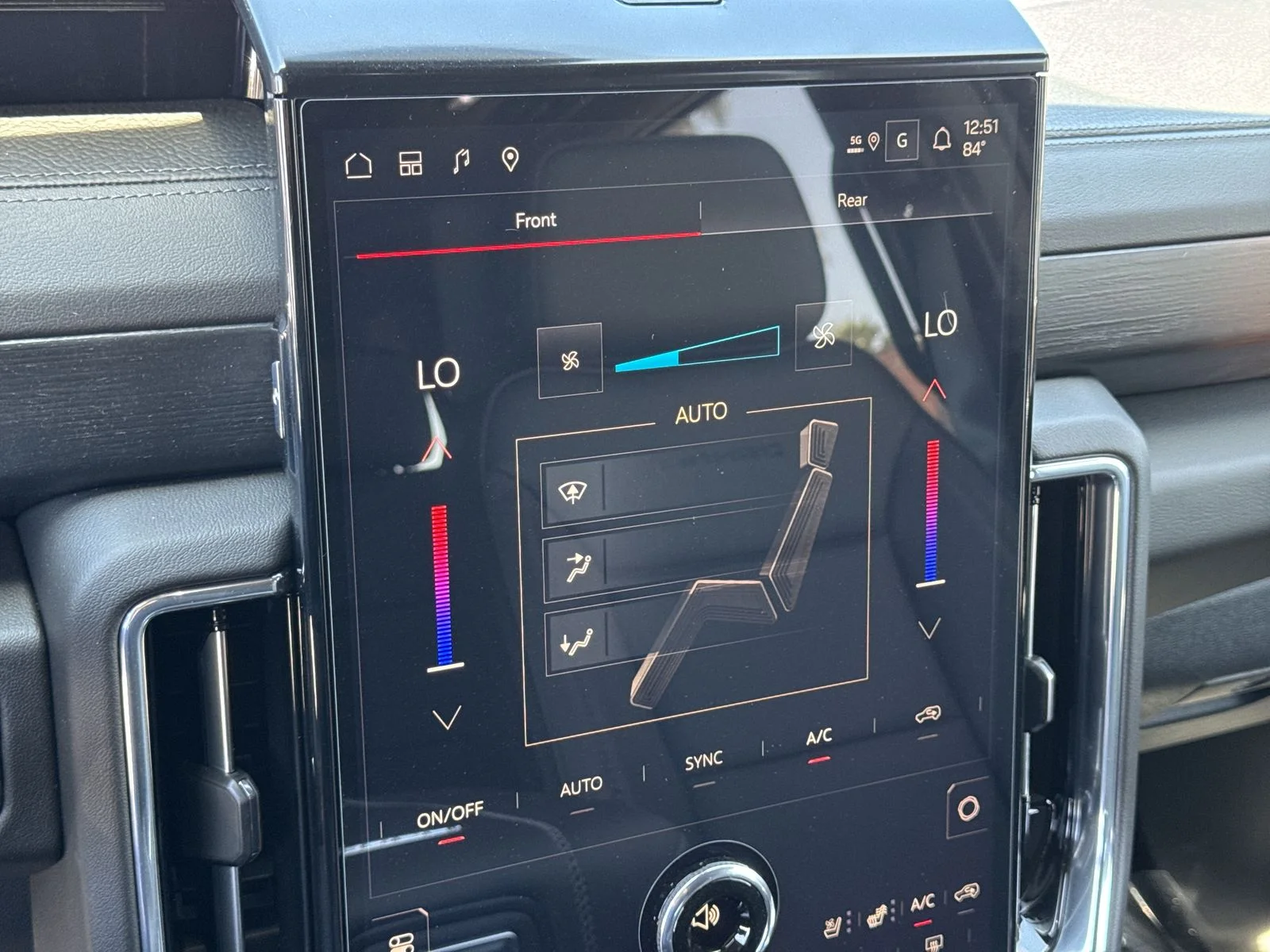 2026 GMC Yukon XL Denali - Photo 21
