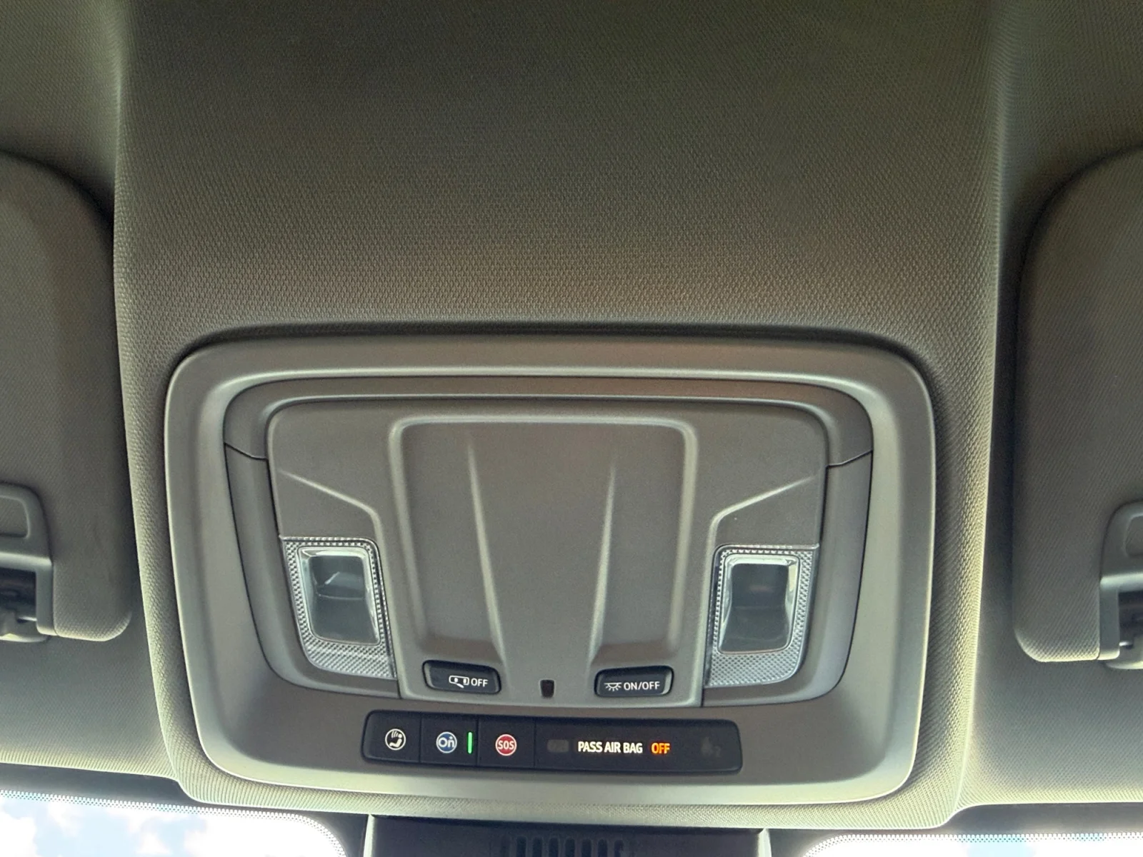 Used 2025 Summit White Chevrolet LT image 22