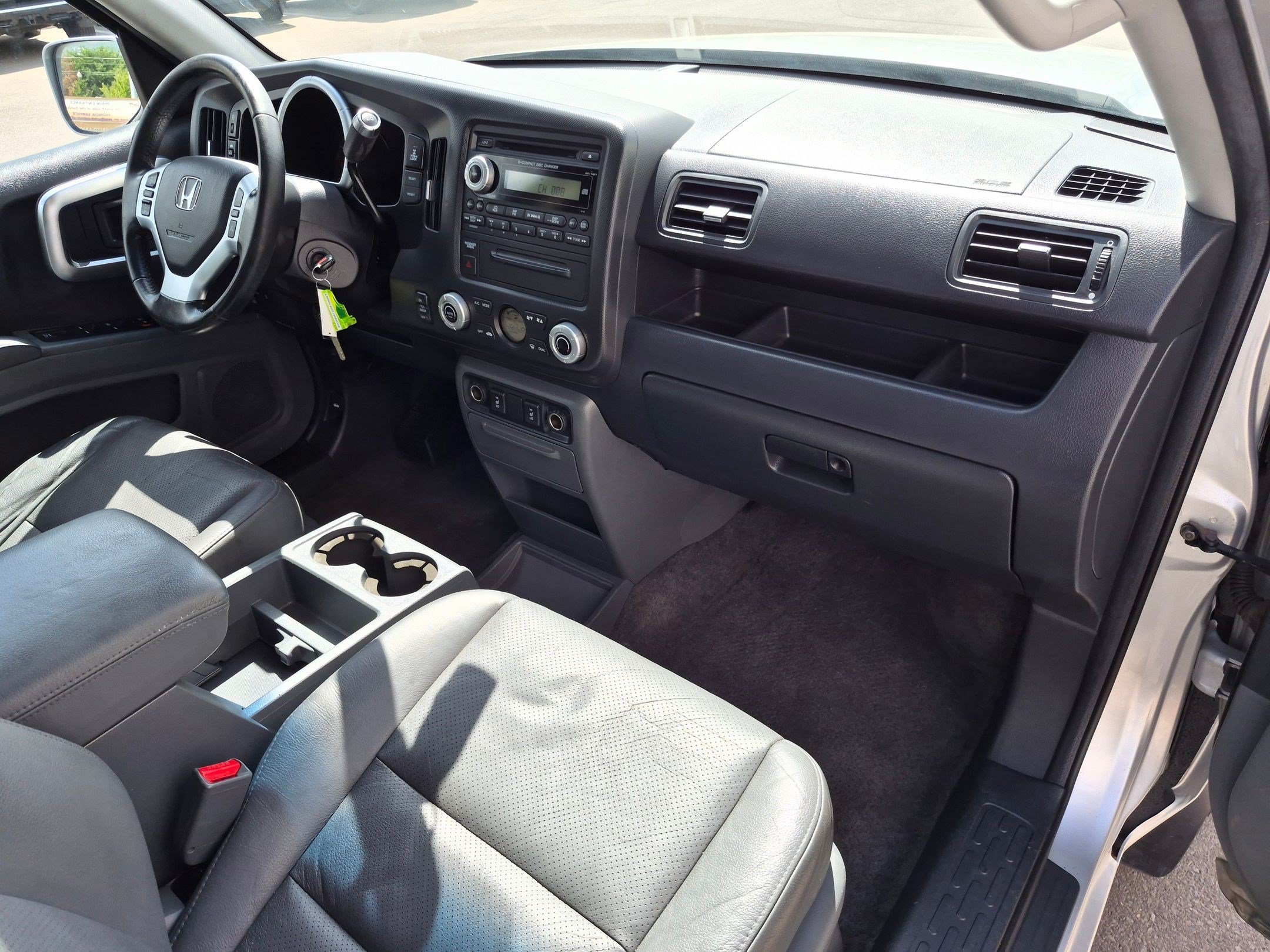 Used 2008 Silver Honda RTL image 31