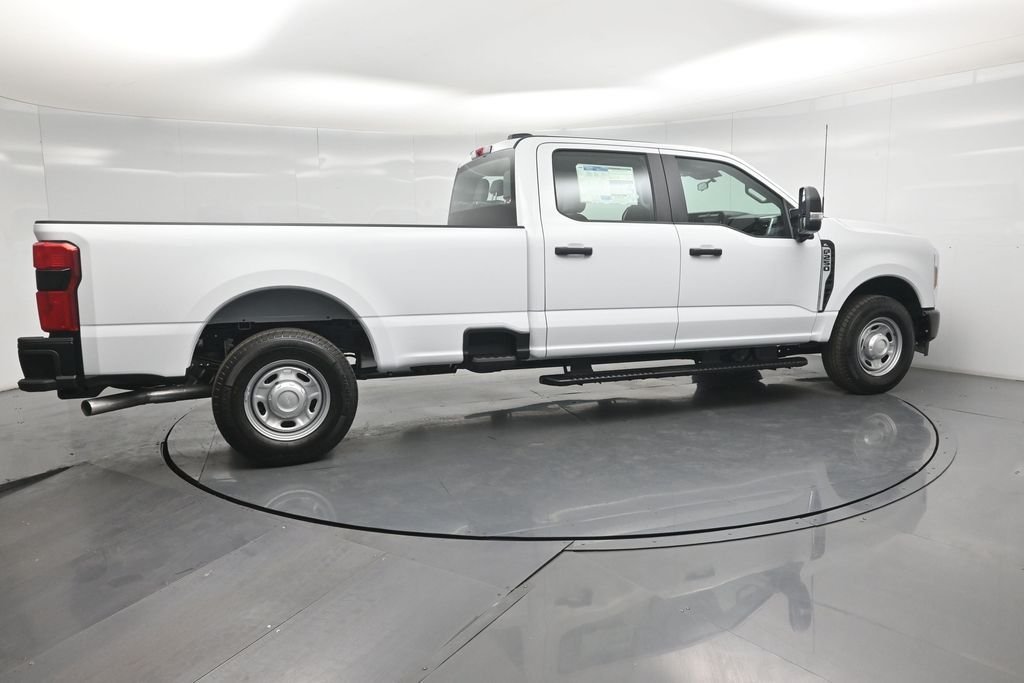 New 2026 Oxford White Ford XL image 21