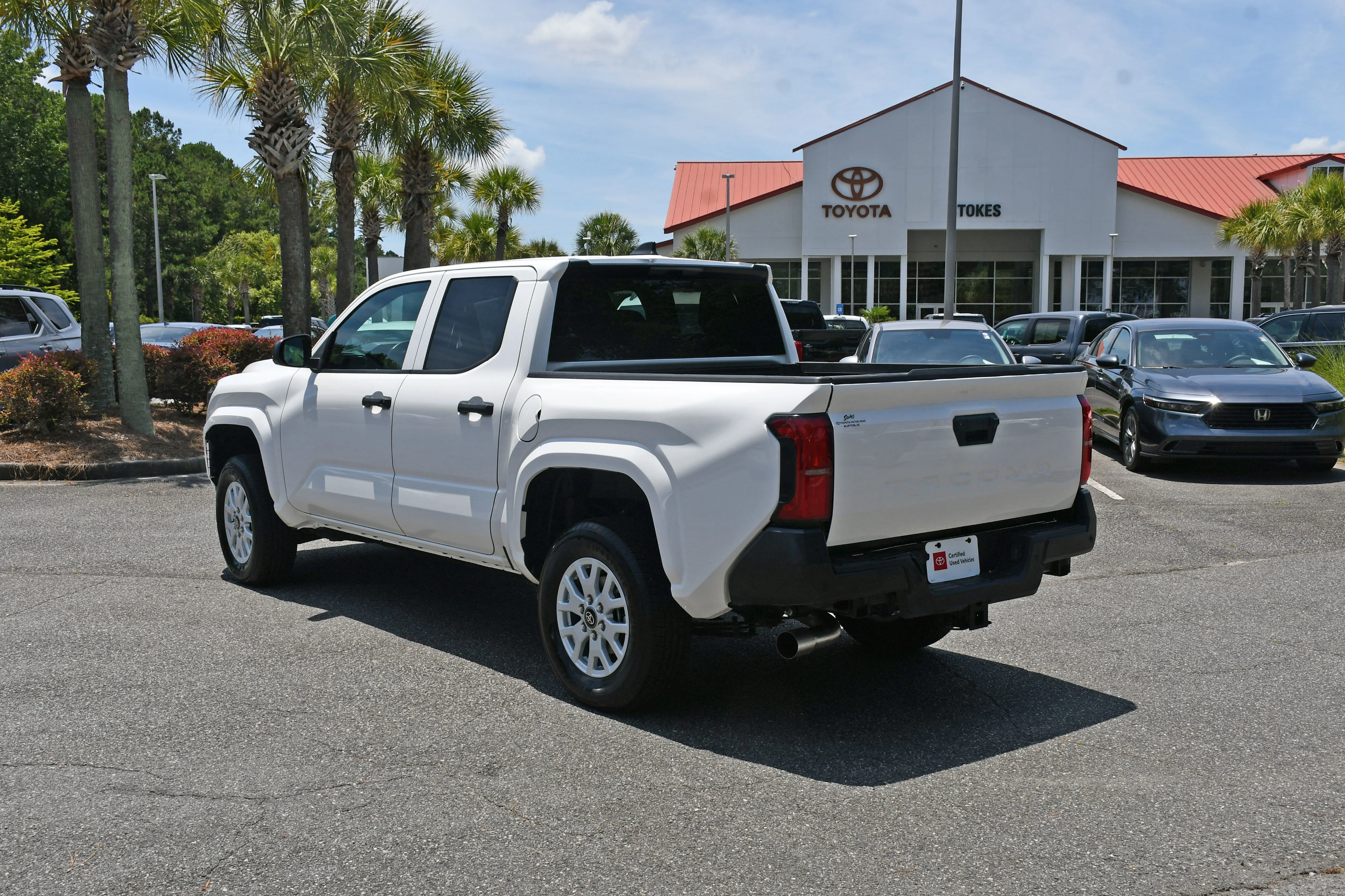 Certified Used 2024 White Toyota SR image 3