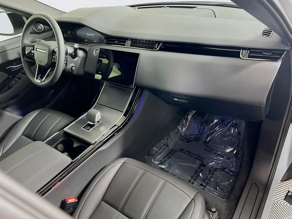 Used 2026 Gray Land Rover S image 31