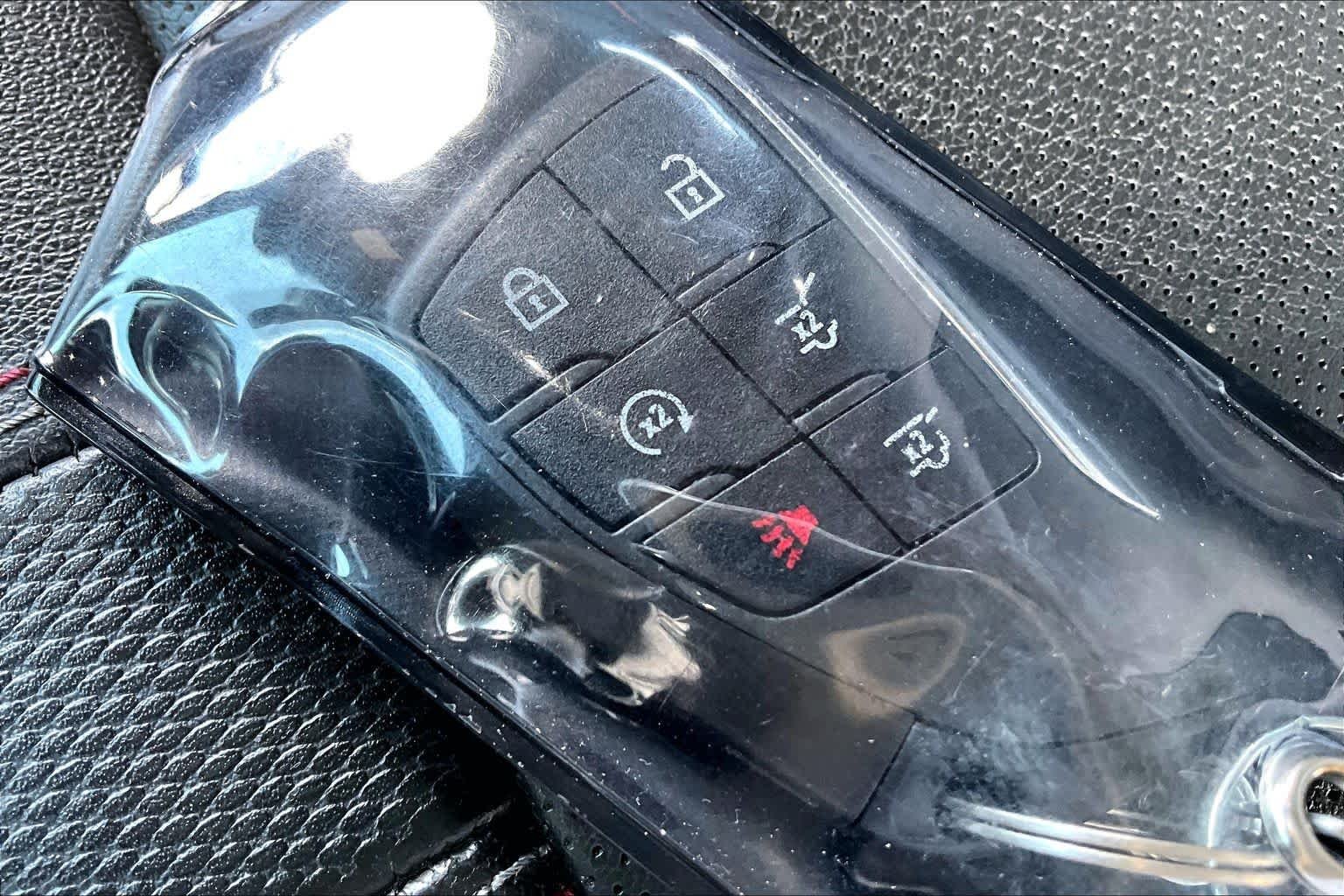 Used 2021 BLACK Chevrolet RST image 15