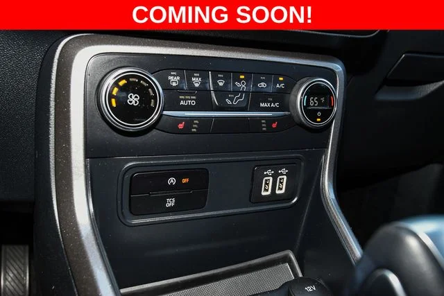 Used 2019 Red Ford SE image 33