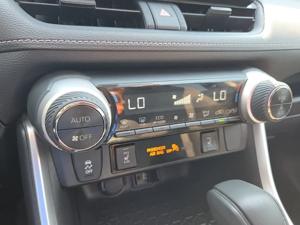 Used 2019 Gray Toyota XLE image 22