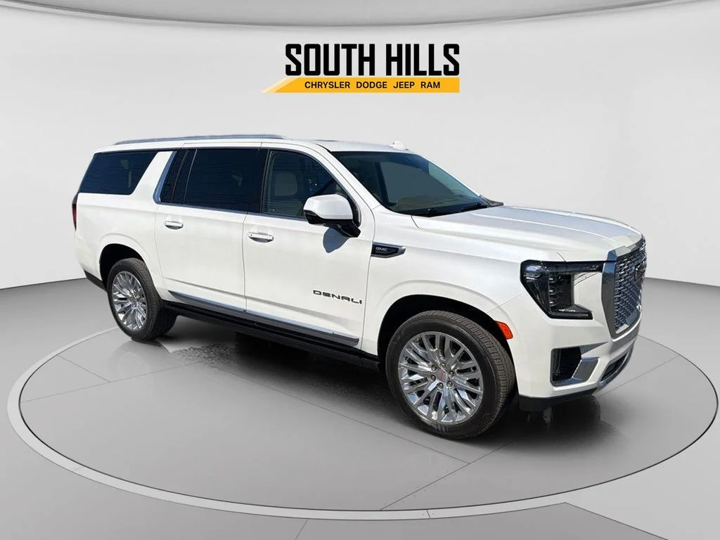 2024 GMC Yukon Denali AWD's photo