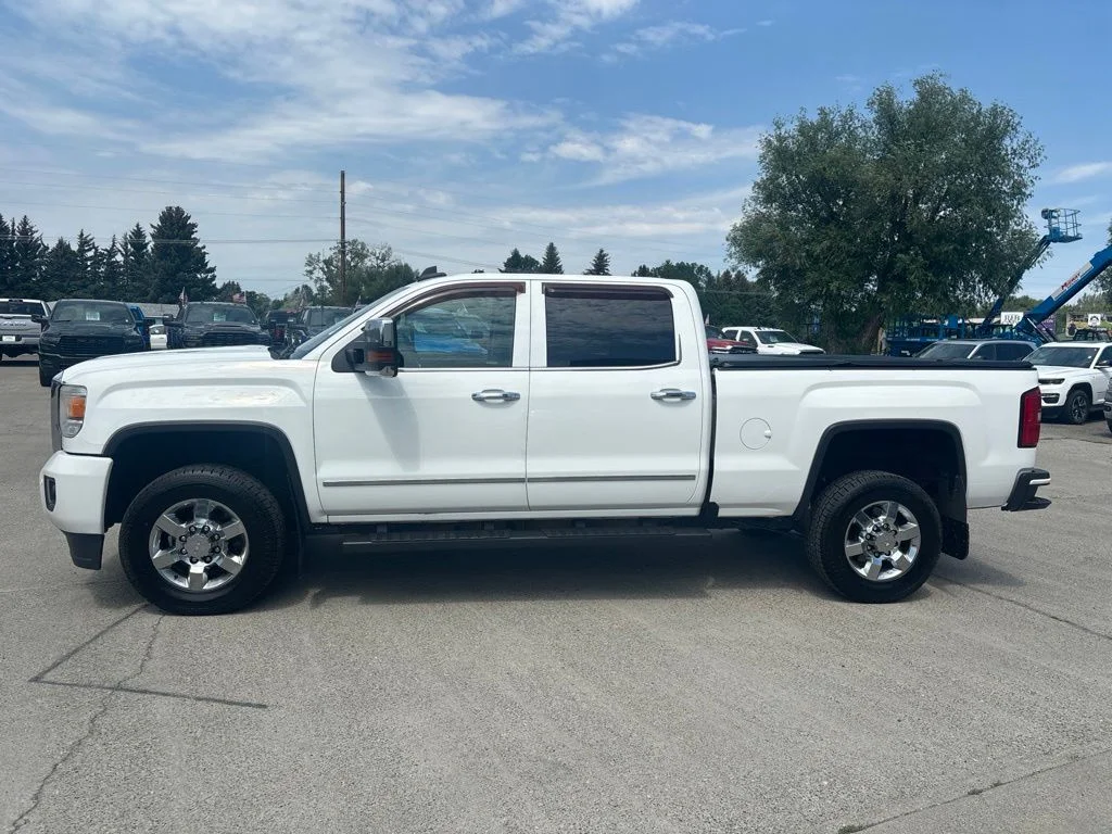 Used 2016 White GMC SLT image 5