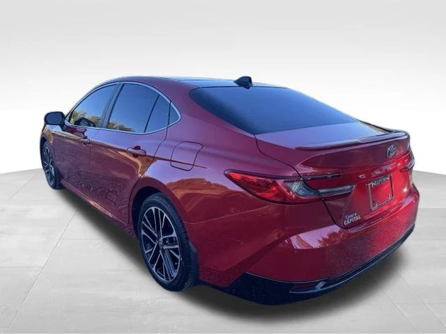 Used 2025 Red Toyota XLE image 5