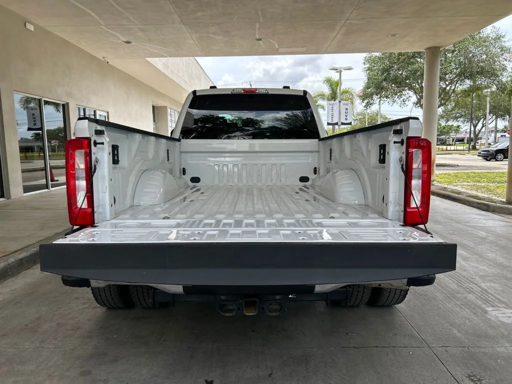 Used 2025 White Ford XLT image 18
