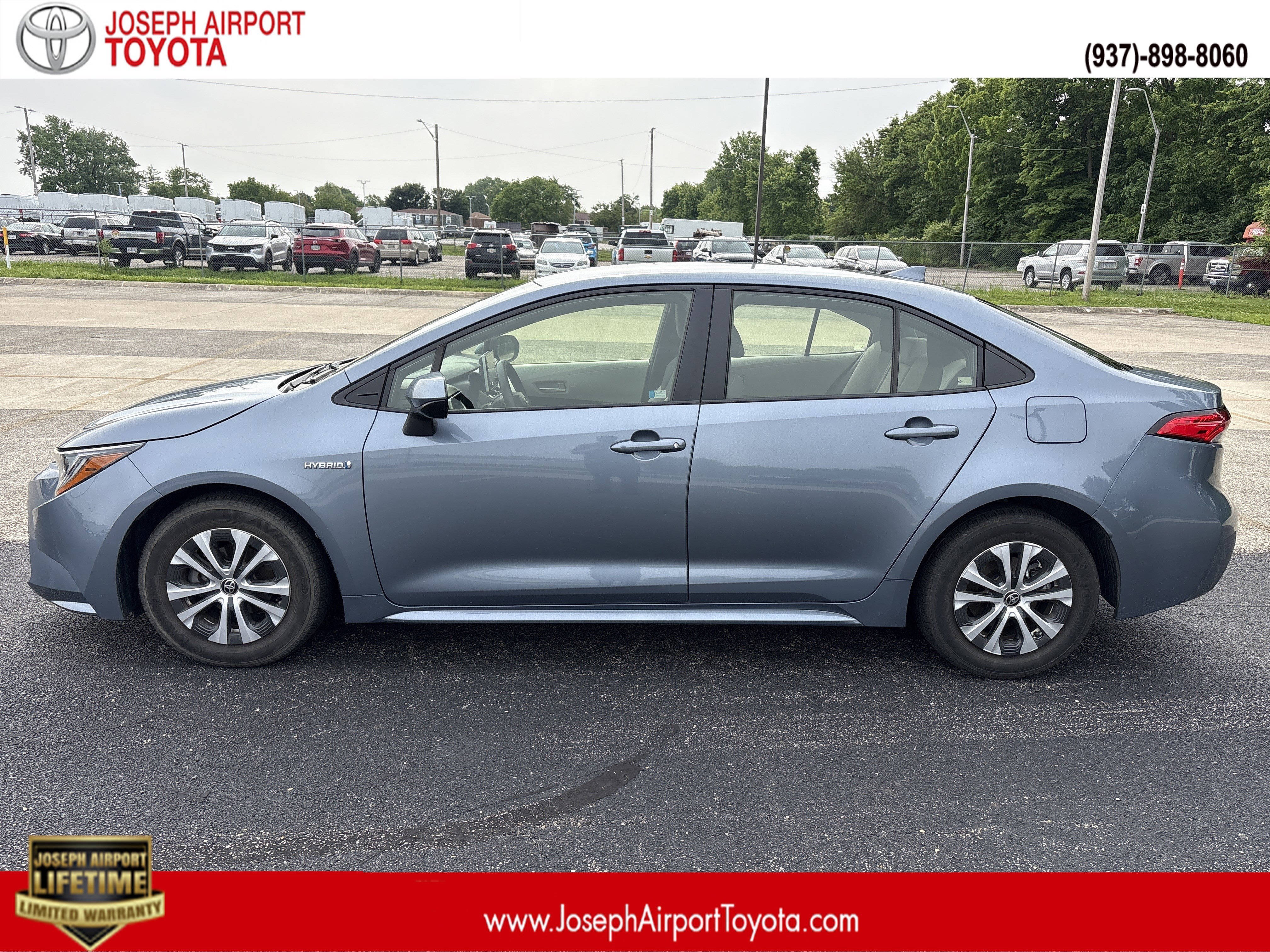 2021 Toyota Corolla LE Hybrid CVT's photo