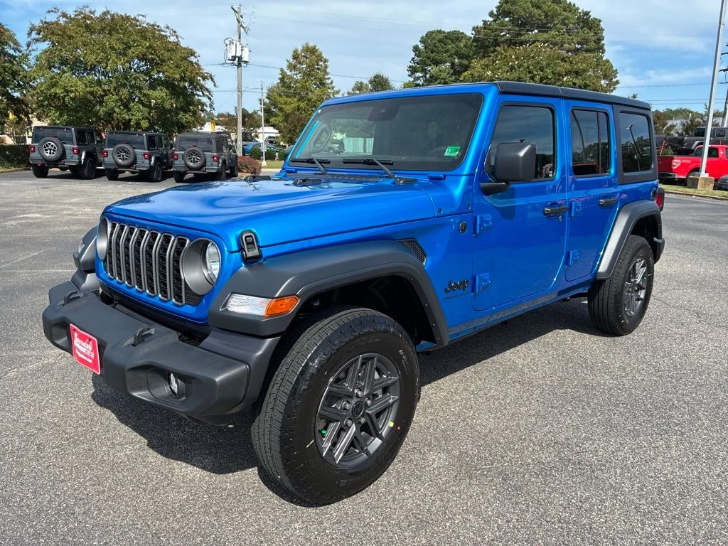 New 2025 Hydro Blue Pearl-Coat Exterior Paint Jeep Sport S image 2
