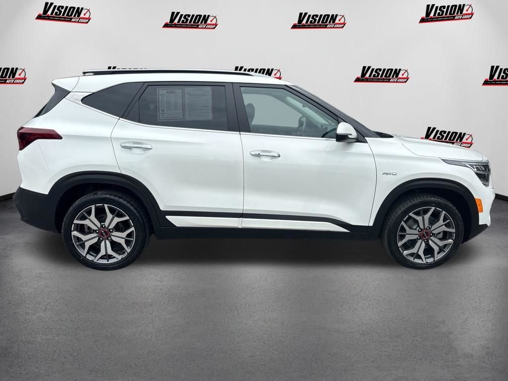 Used 2022 White Kia SX image 6