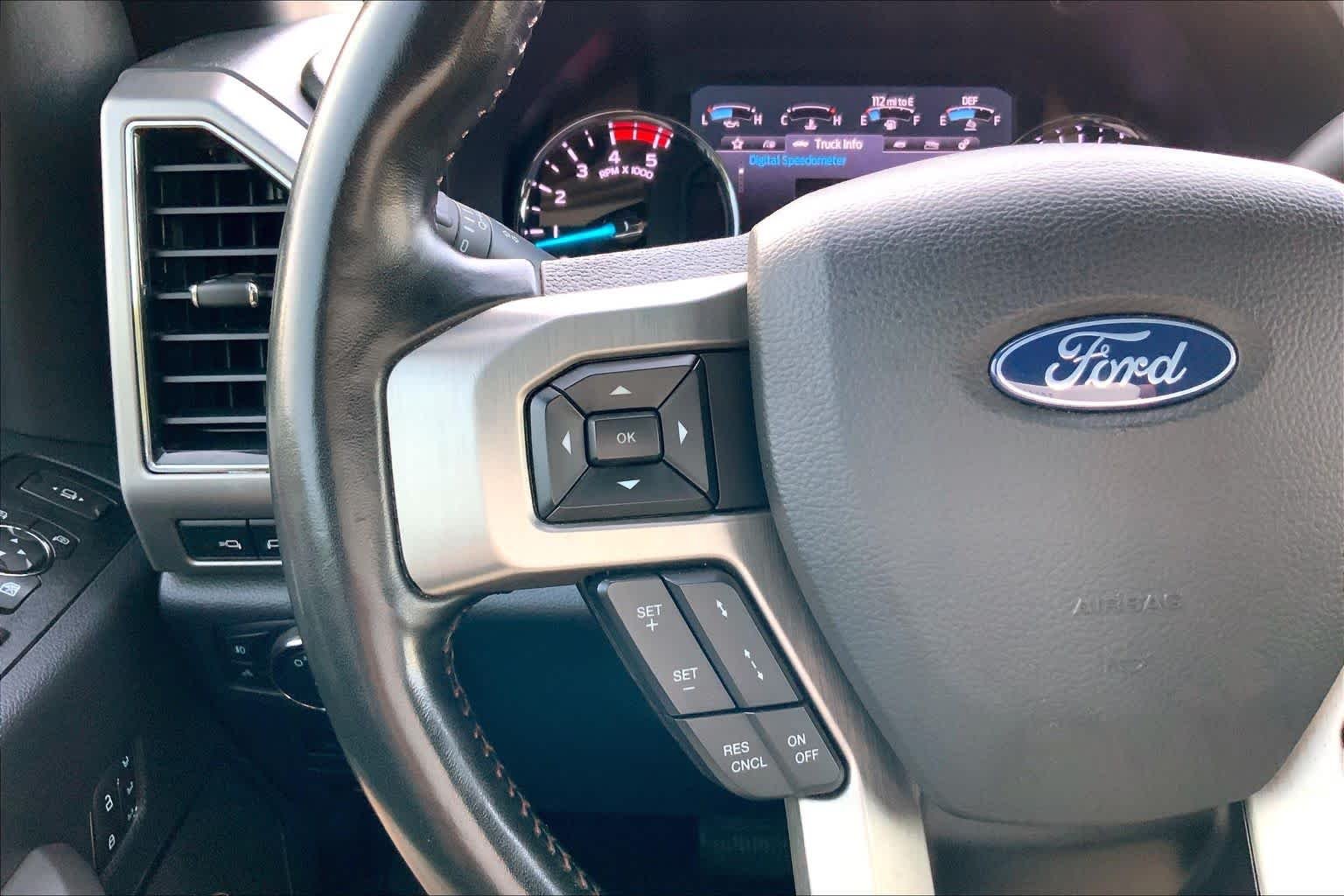 Used 2022 Star White Metallic Tri-Coat Ford Platinum image 21