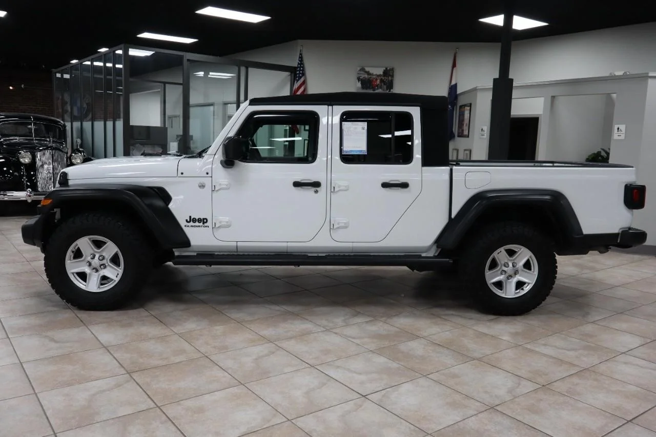 Used 2020 Bright White Clear Coat Jeep Sport S image 2