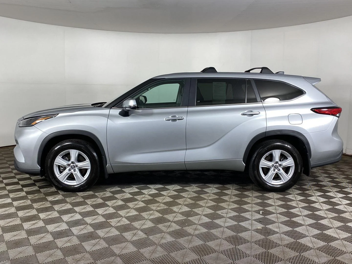 Used 2023 Celestial Silver Metallic Toyota LE image 3