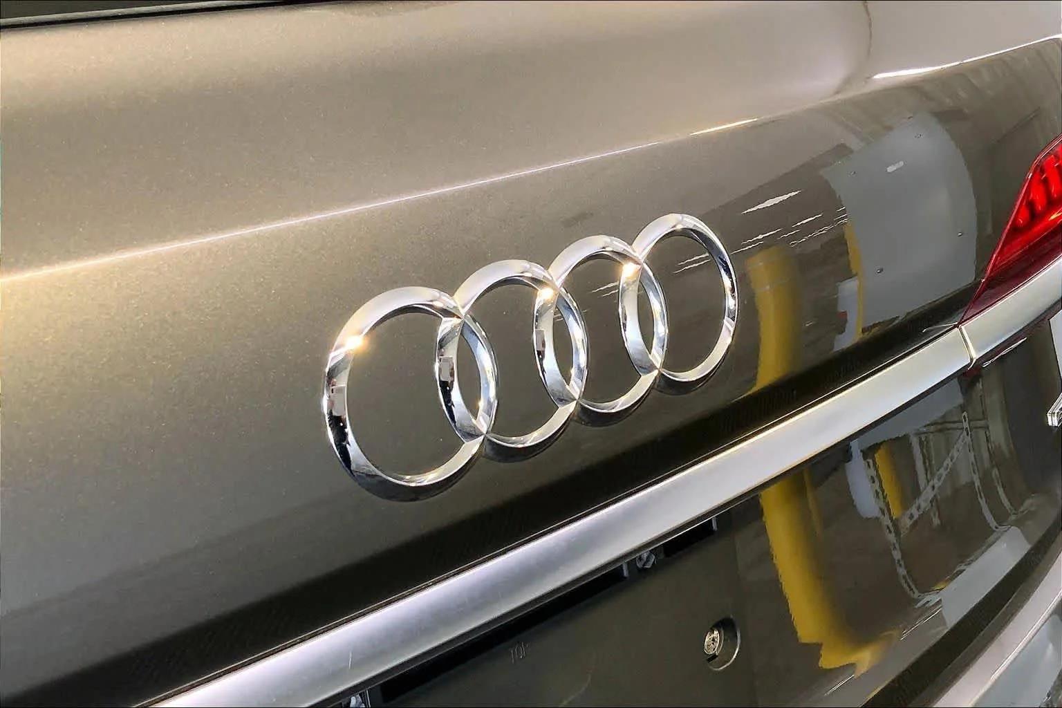 Certified Used 2023 Samurai Gray Metallic Audi Premium image 33