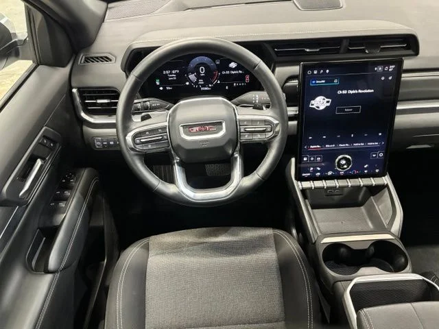 Used 2026 White GMC Elevation image 12