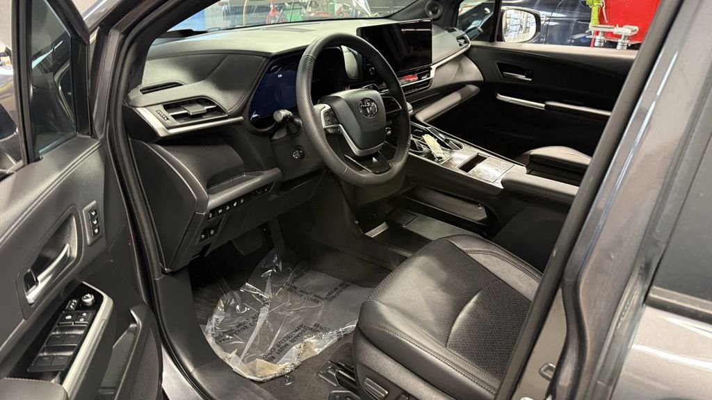 2017 Subaru Legacy 2.5i's photo