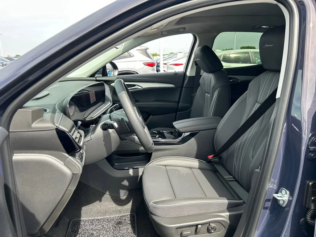 2026 Buick Envision Avenir - Photo 17