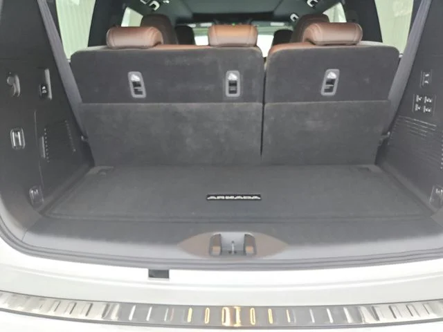 Used 2025 White Nissan Platinum Reserve image 45