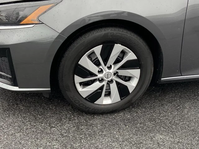2025 Nissan Altima S - Photo 8