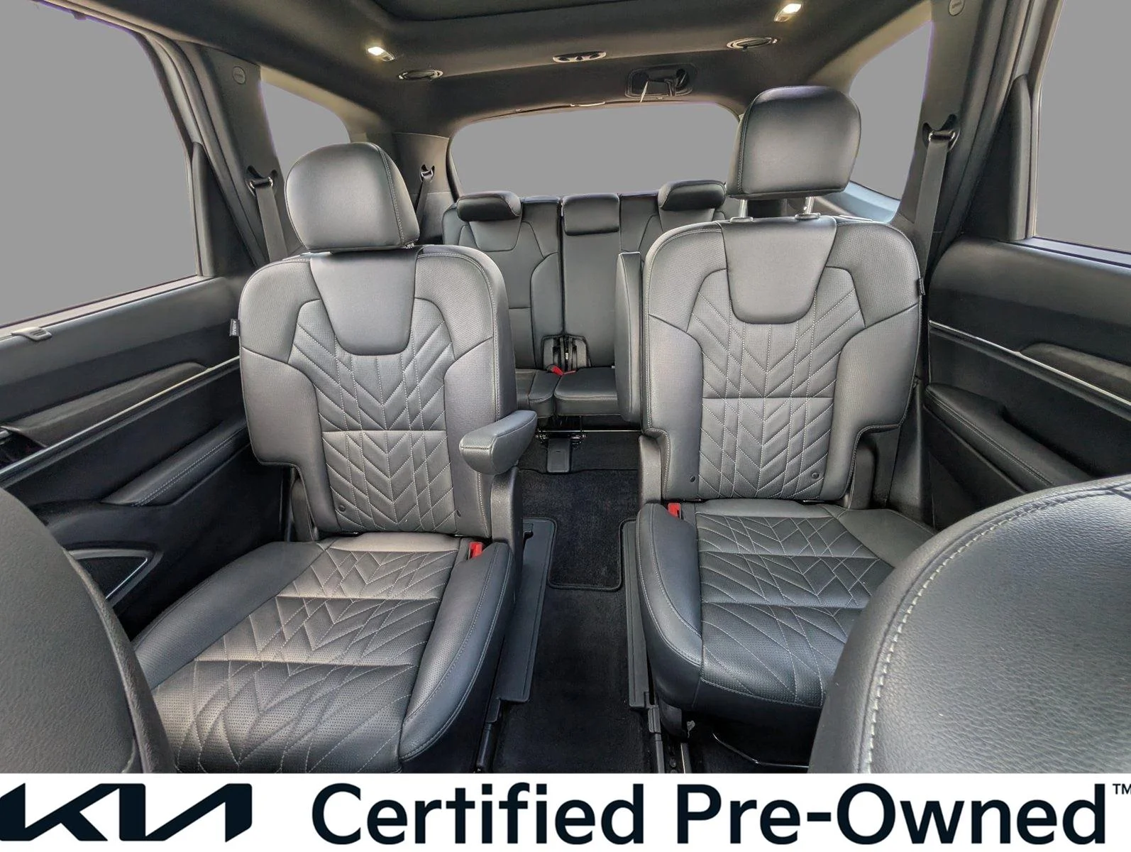 Used 2024 Wolf Gray Kia SX X-Line image 13