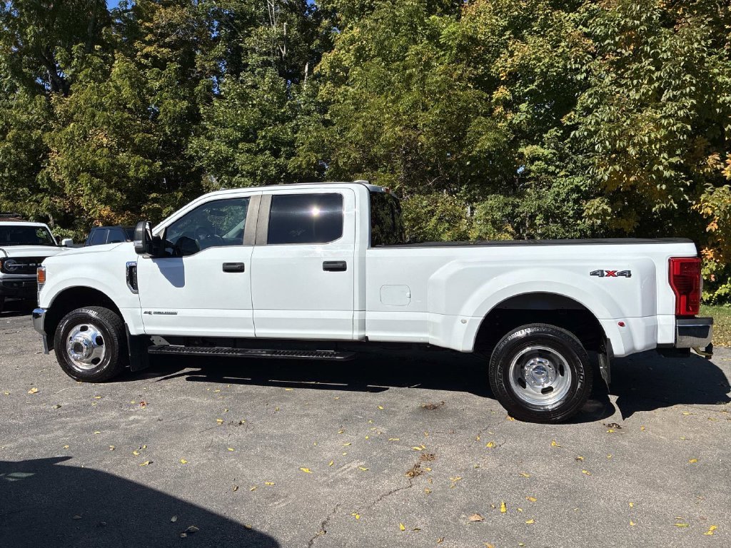Used 2022 White Ford XL image 4