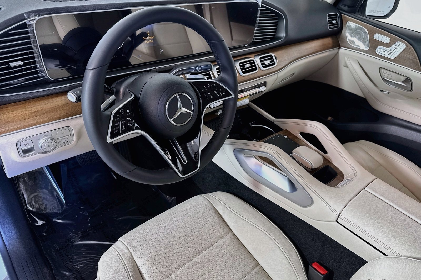 New 2026 Polar White Mercedes-Benz GLE 350 image 9