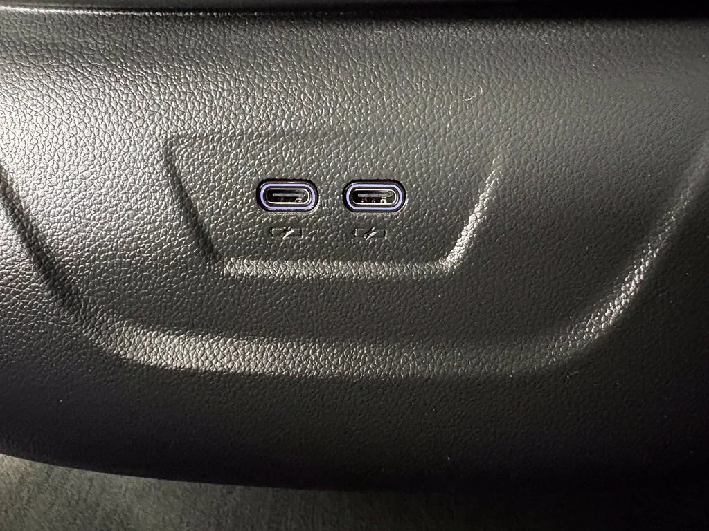 Used 2025 White Chevrolet LT image 38