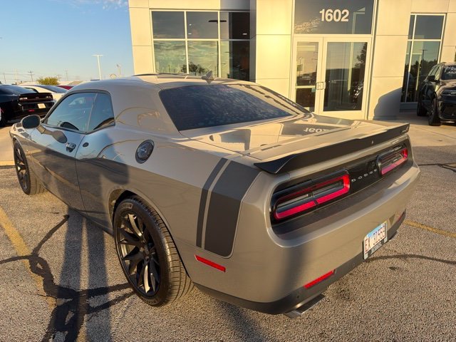 Used 2017 Gray Dodge 392 Hemi Scat Pack Shaker image 6