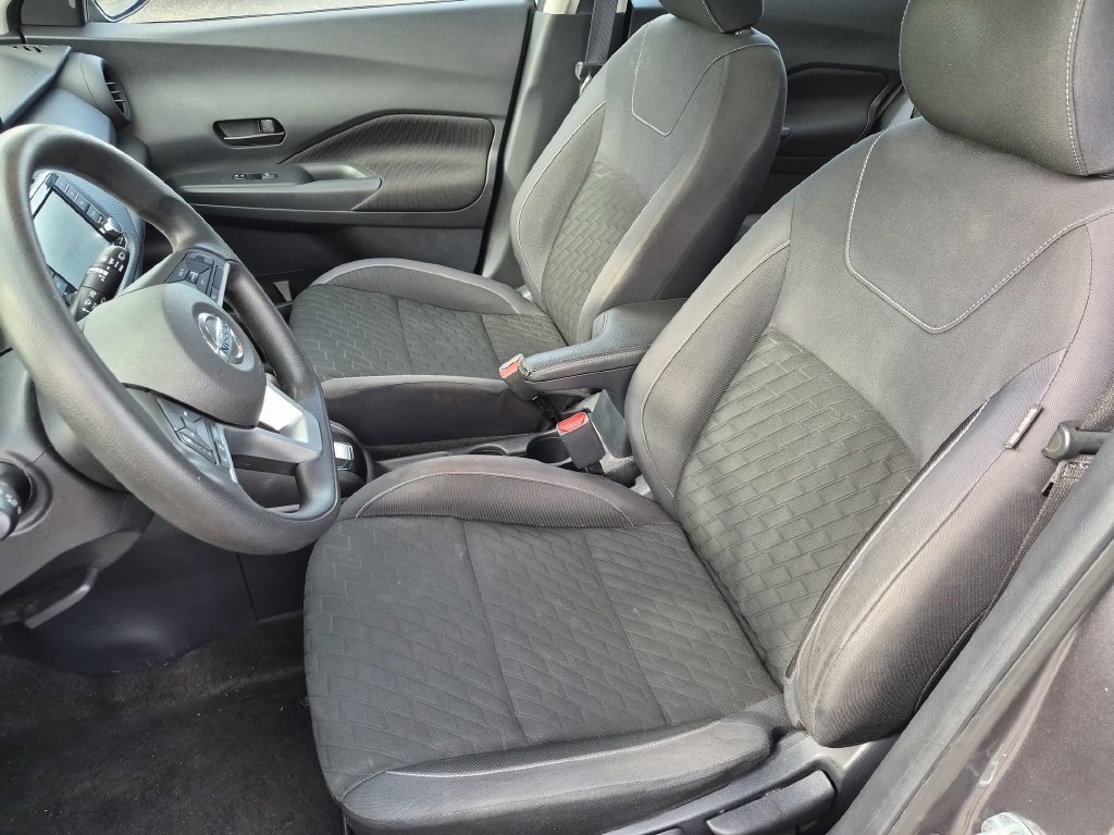 Used 2021 Gray Nissan S image 15
