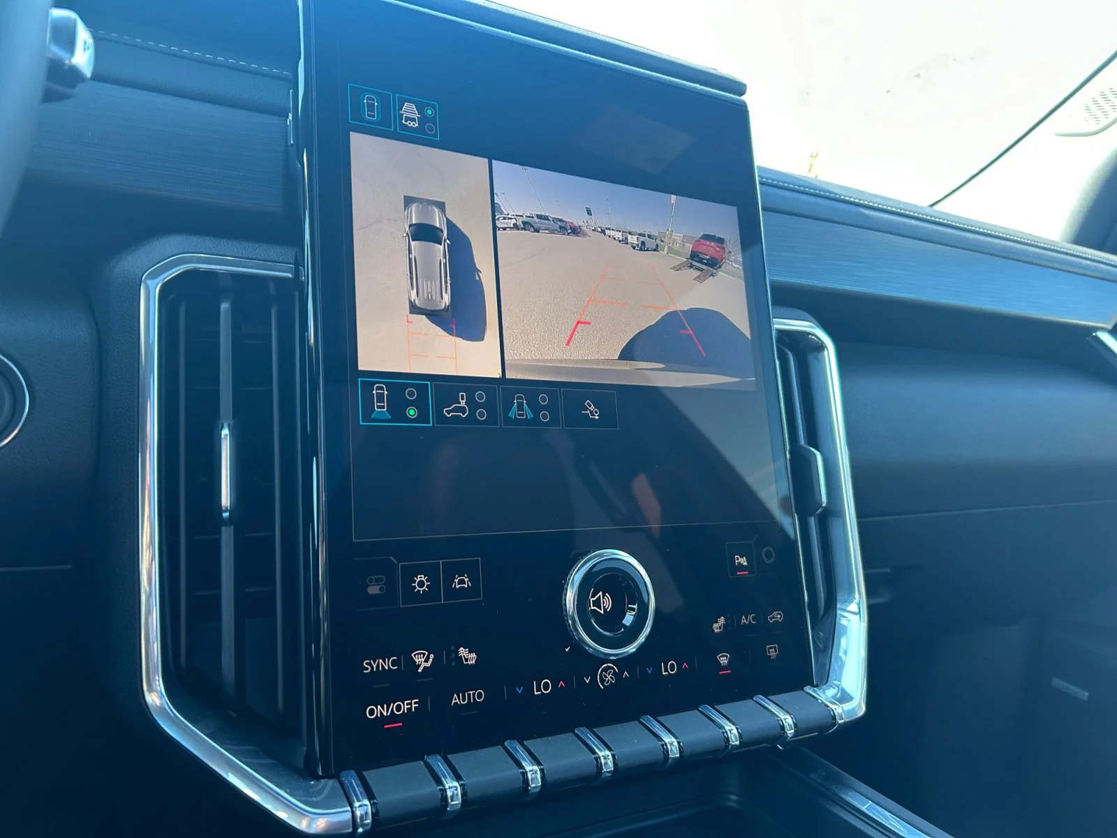 New 2026 Sterling Metallic GMC Elevation AWD image 28