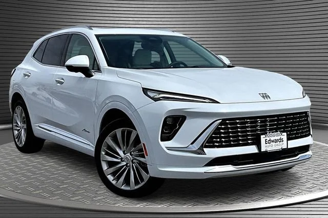 New 2026 Iridescent White Tricoat Buick Avenir image 2