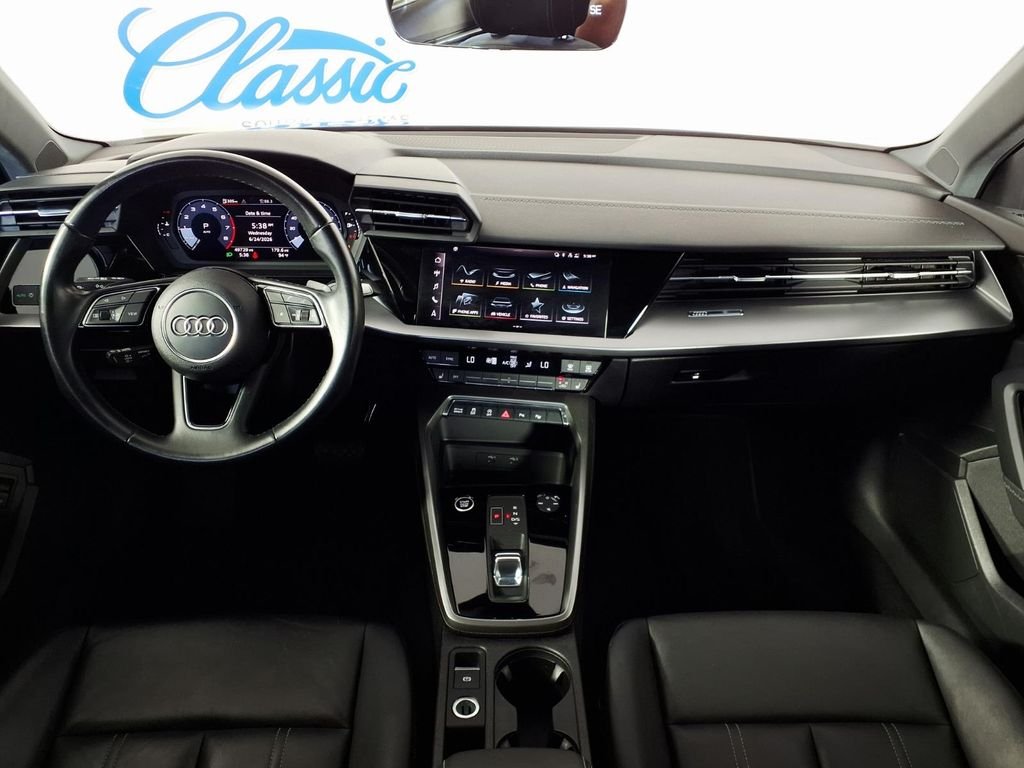 Used 2024  Audi 40 Premium image 13