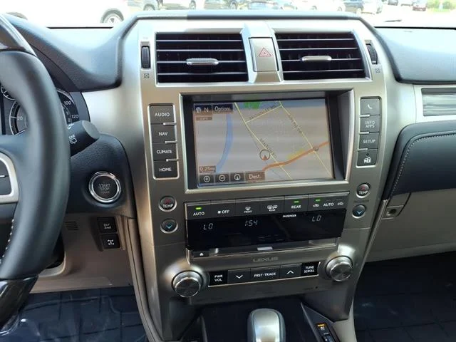 Used 2020 Starfire Pearl Lexus Luxury image 16