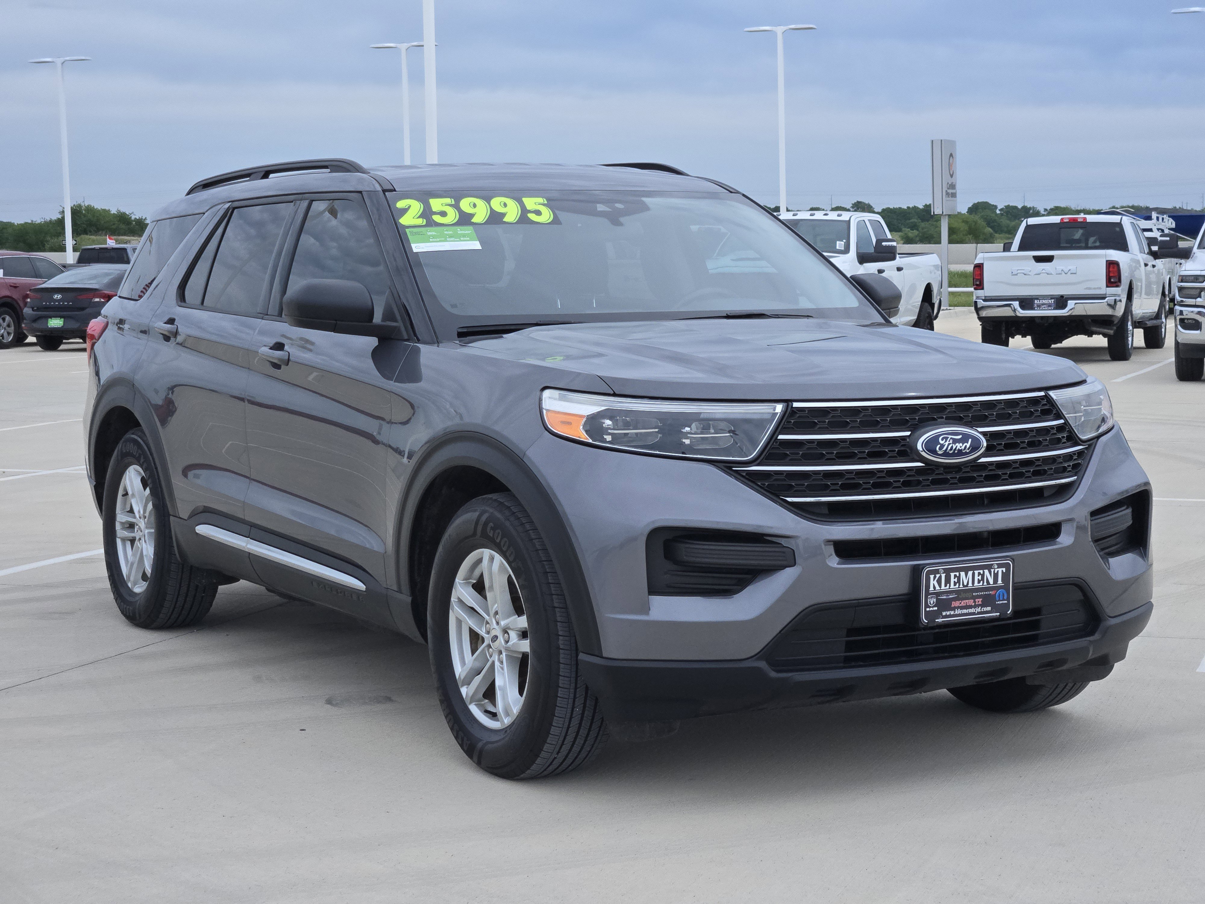 Certified Used 2022 Carbonized Gray Metallic Ford XLT image 3