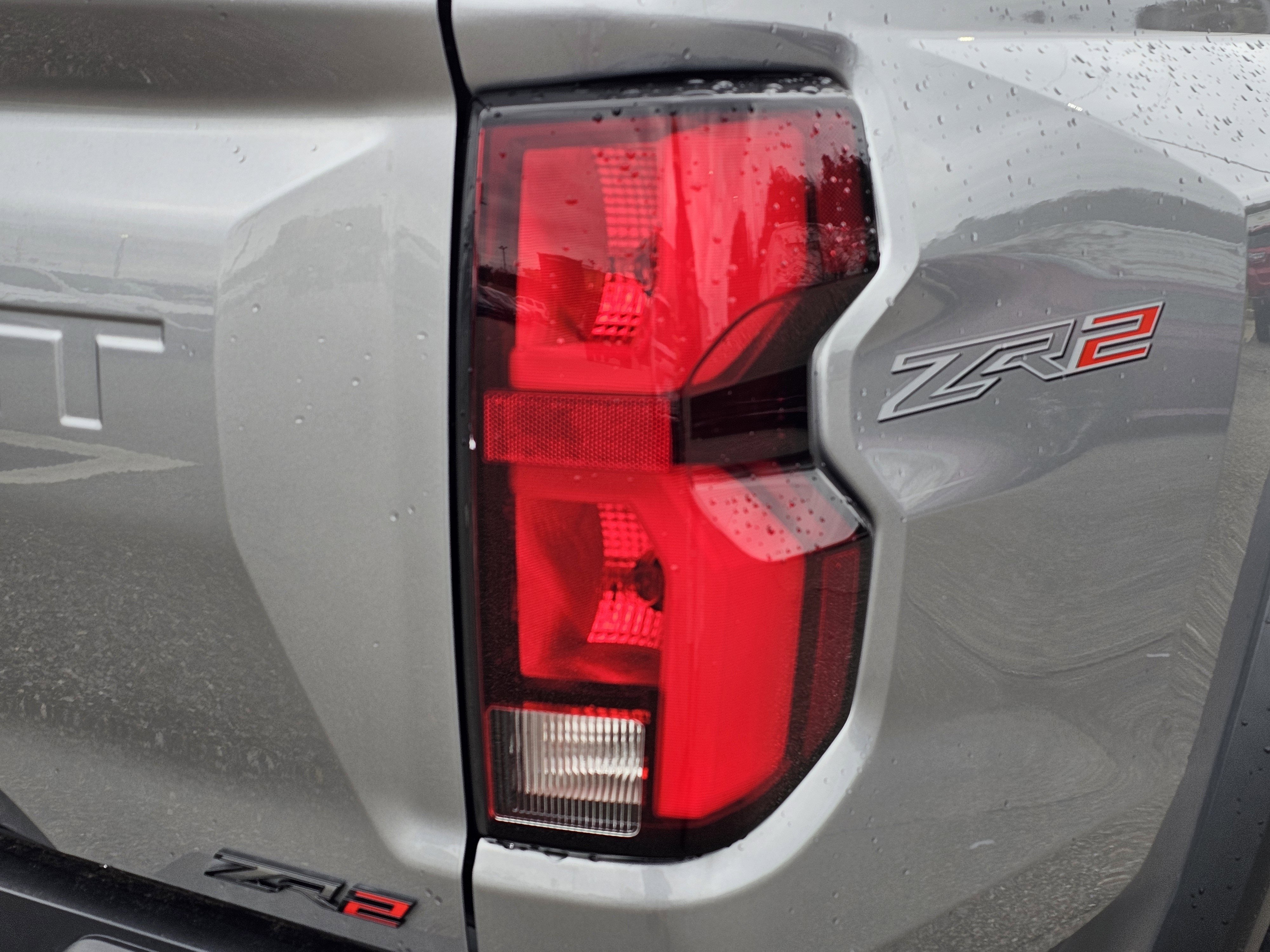 2023 Chevrolet Colorado ZR2 - Photo 8