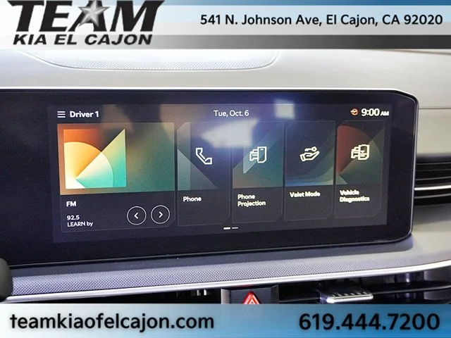 Used 2025 White Kia LXS image 25