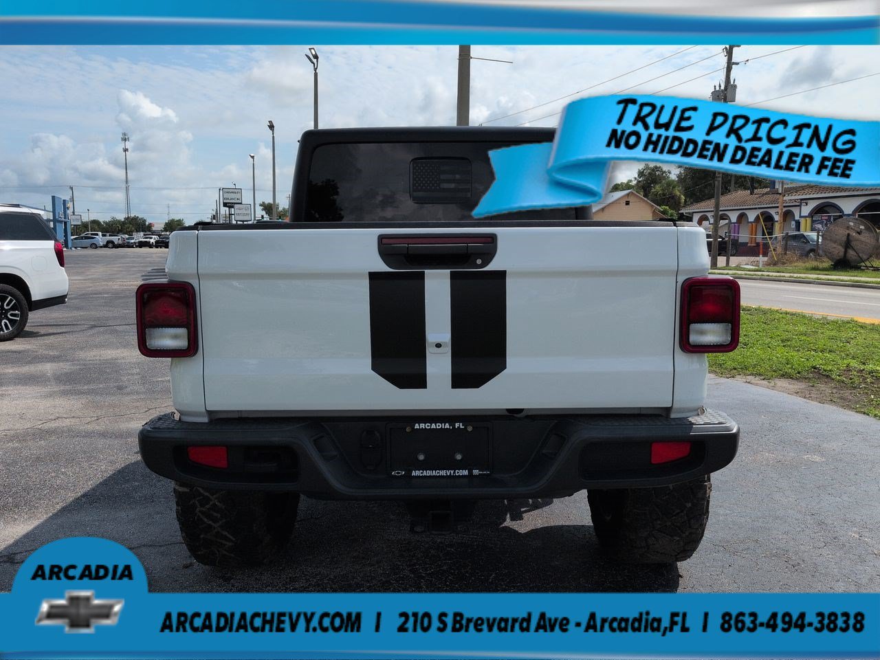 Used 2022 Bright White Clearcoat Jeep Willys image 5