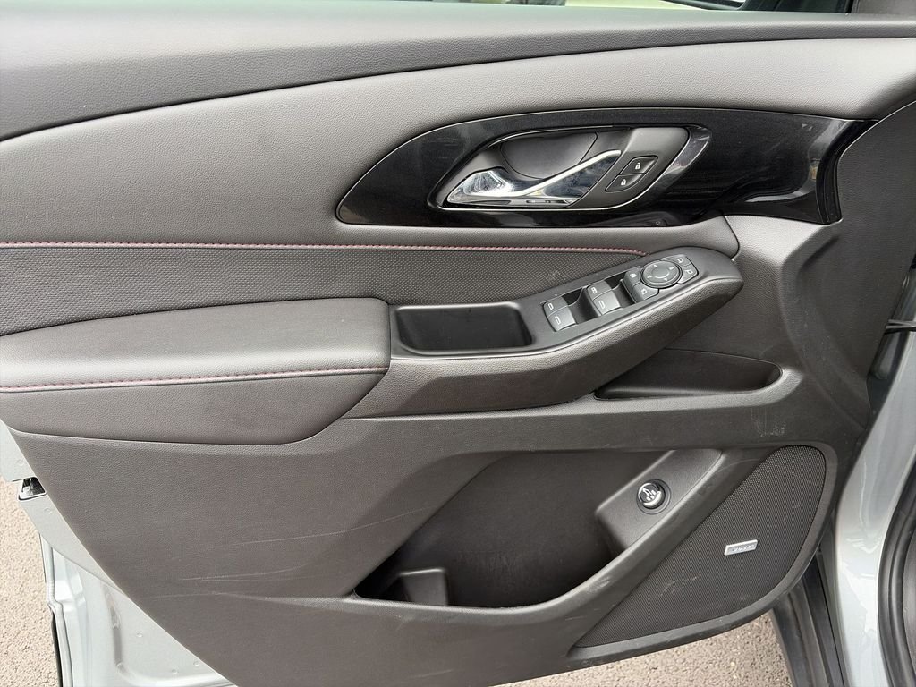Used 2023 Gray Chevrolet RS image 13