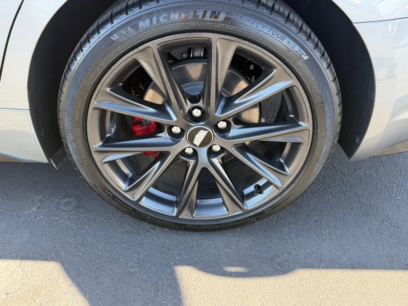Used 2025 Argent Silver Metallic Cadillac Sport image 30