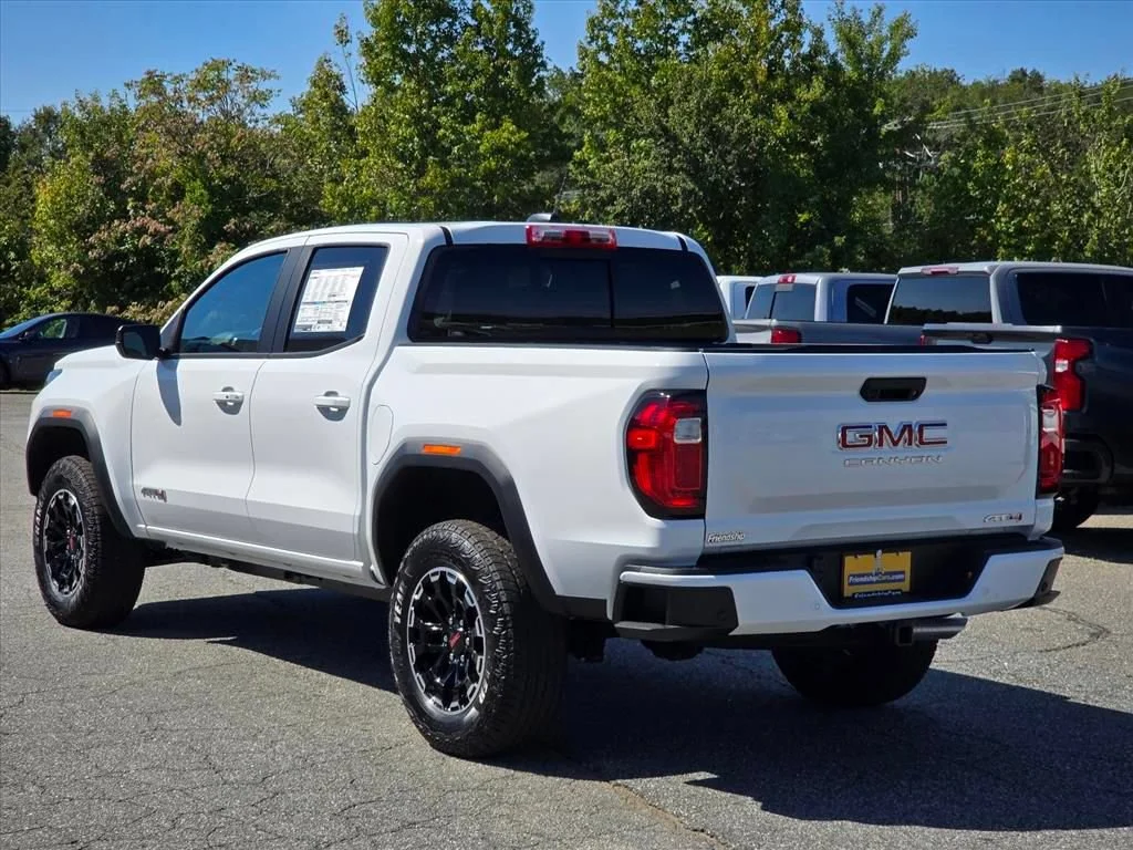 New 2026 Summit White GMC AT4 image 19