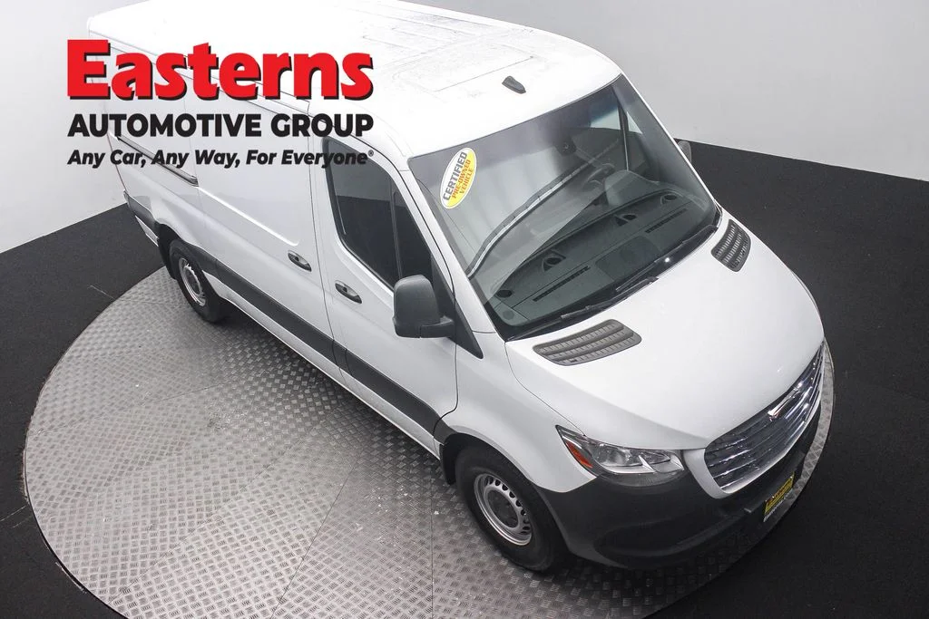 Used 2019 White Freightliner Base image 3