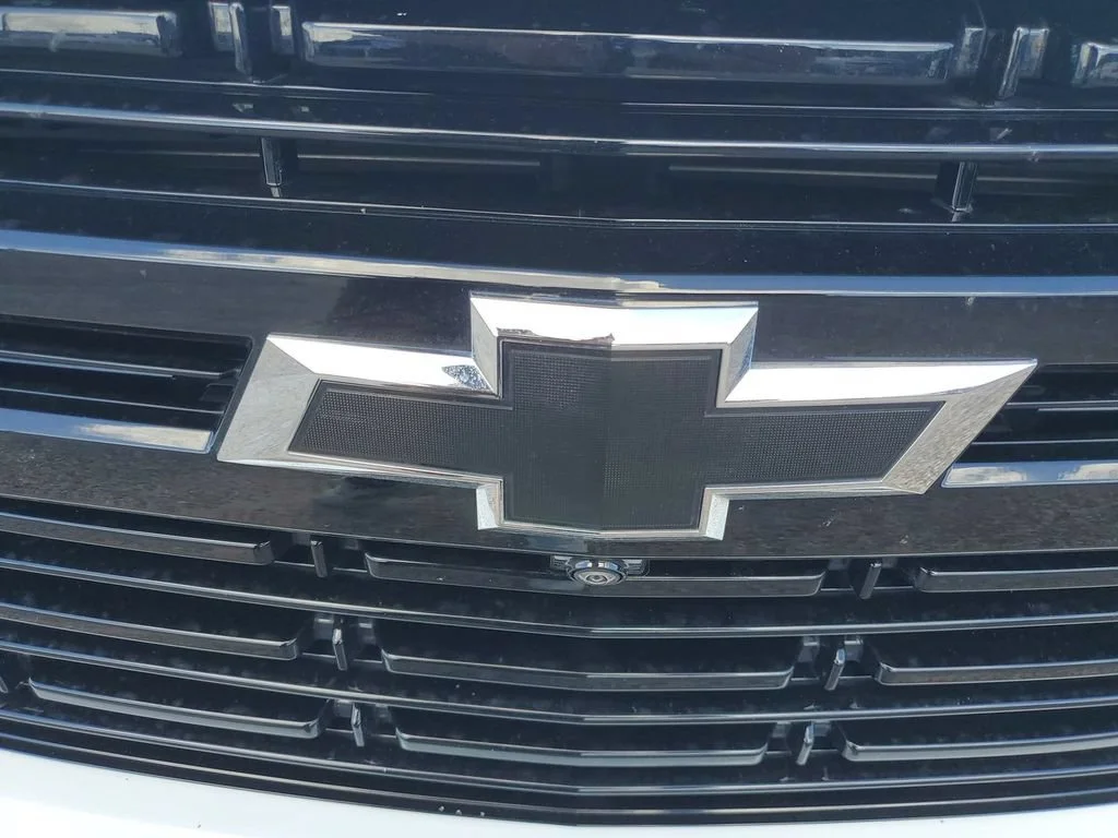 Used 2024 Summit White Chevrolet RST image 37